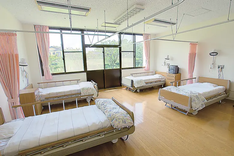 本館 4人居室：13