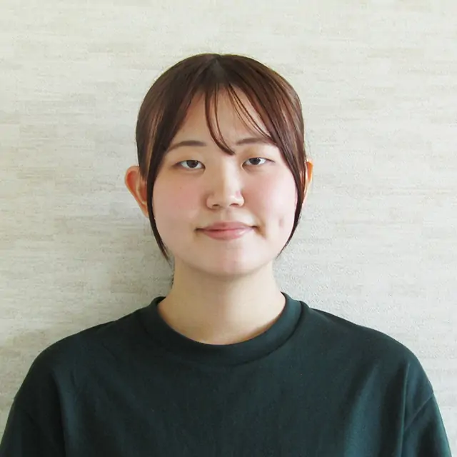 栄養士 須佐 杏美