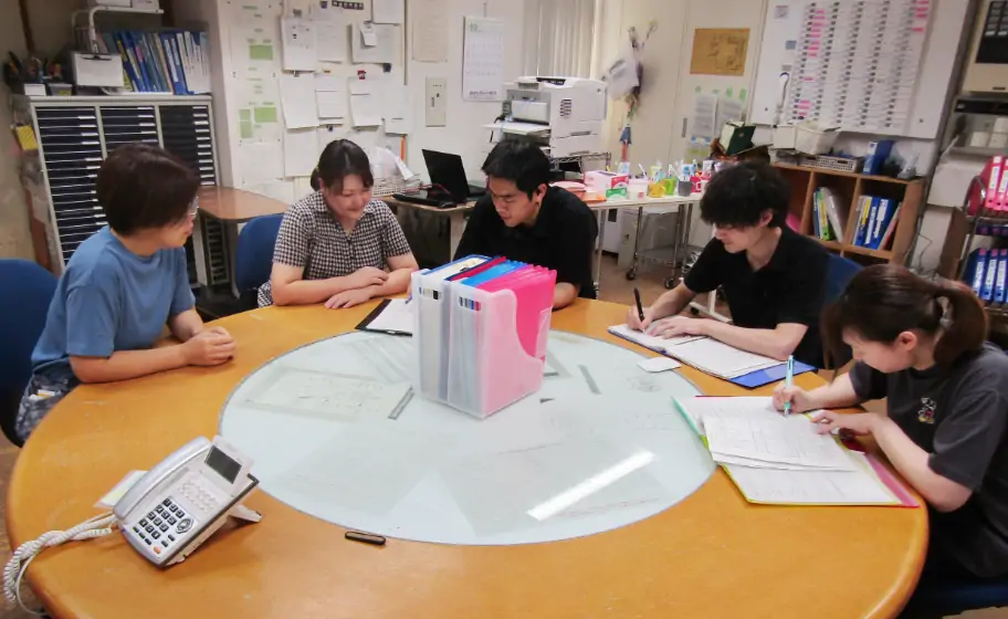 介護スタッフ イメージ